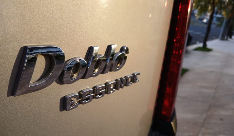 Fiat Doblo Essense 1.8 2021 7 Lugares completo