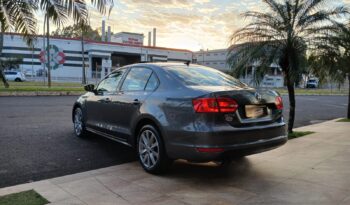 Jetta Confortline 2.0 Aut 2014 completo