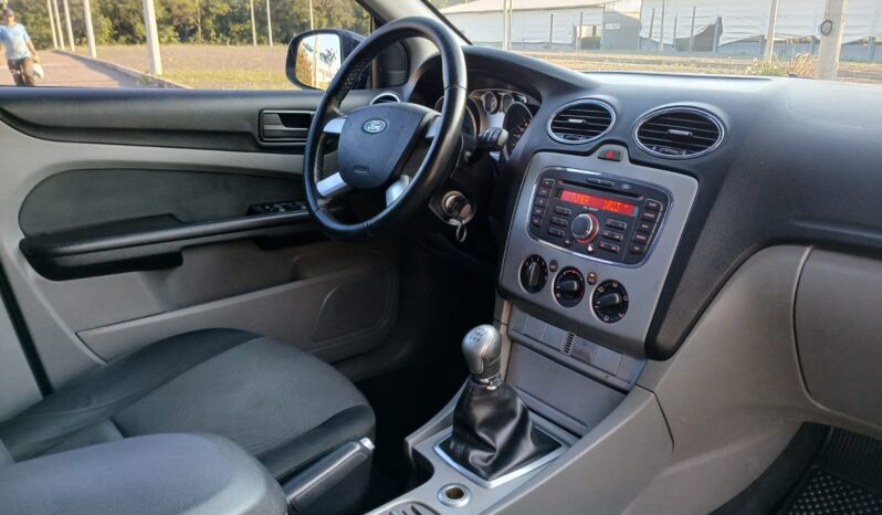 Focus Hatch 1.6 2012 Câmbio Manual completo