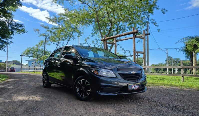 Onix Hatch Joy 1.0 2019 completo