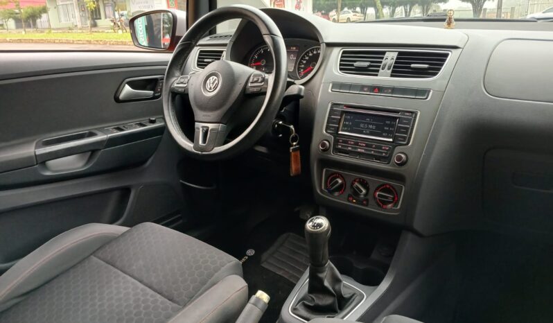 CrossFox 1.6 Mi 2014 Câmbio Manual completo