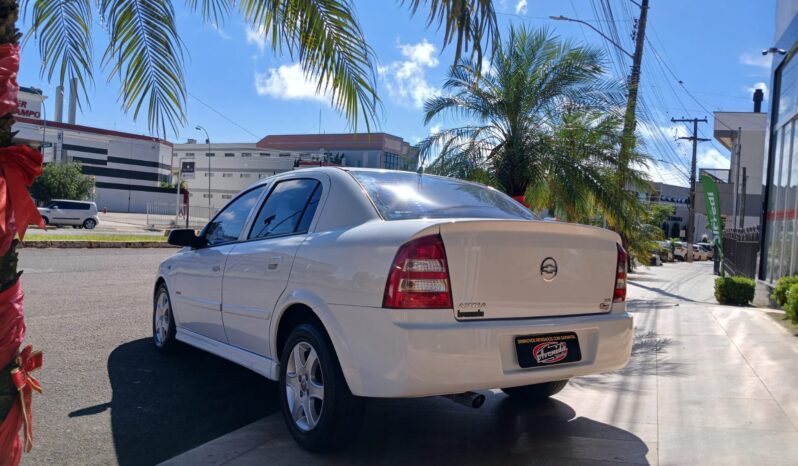 Astra Sedan 2.0 2004 completo