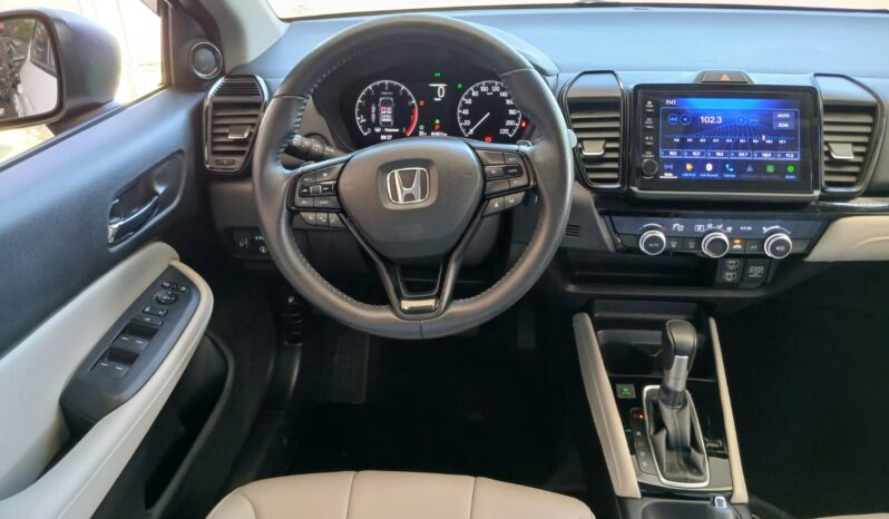 City Sedan Touring 1.5 2022 completo