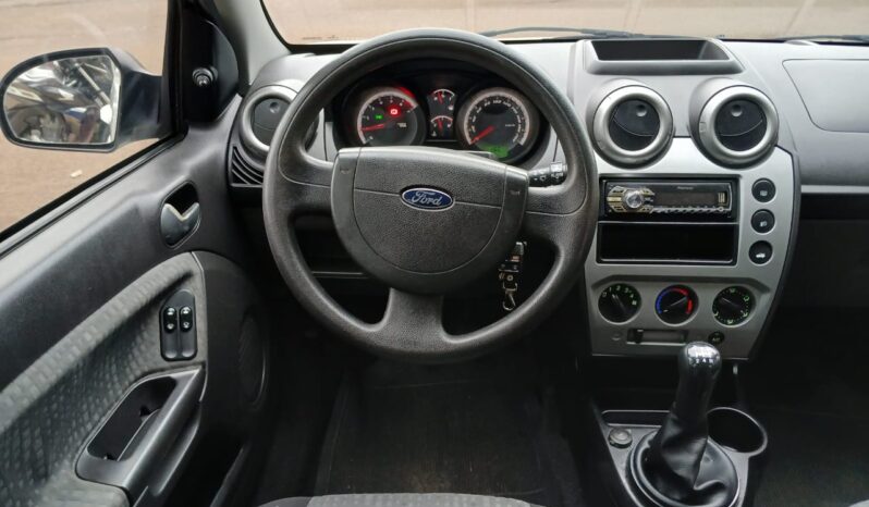 Fiesta Sedan Class 1.6 2013 Câmbio manual completo