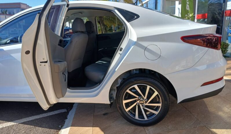 HB20S Confort Plus 1.0 Flex 2025 Câmbio manual completo