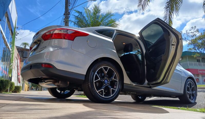 Focus Sedan Titanium Plus 2.0 Flex Aut 2015 completo