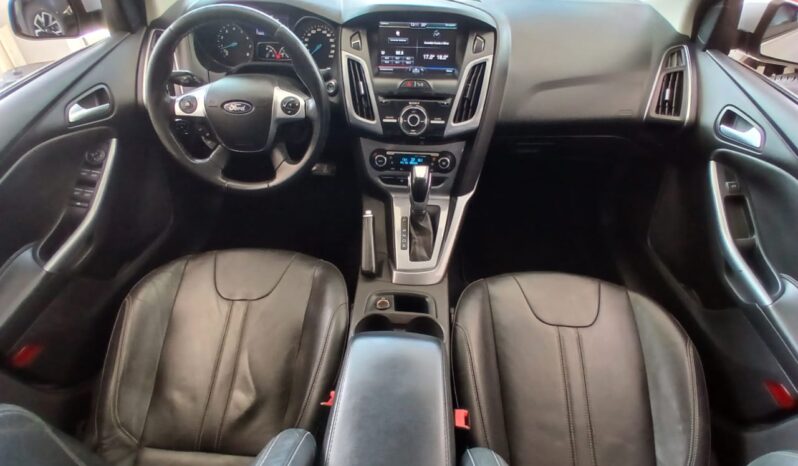 Focus Sedan Titanium Plus 2.0 Flex Aut 2015 completo