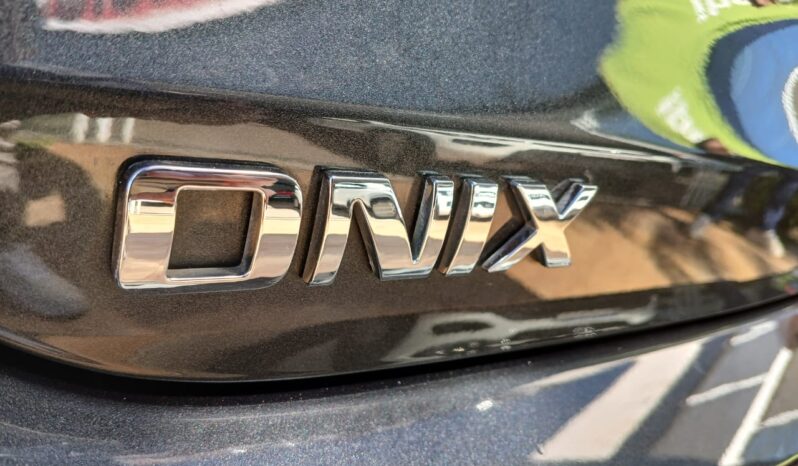 Onix Hatch Premier 1.0 TB Flex Aut 2025 completo