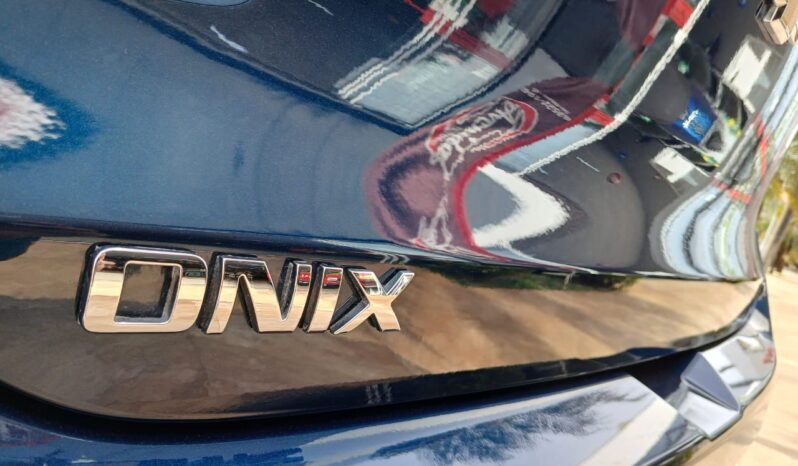 Onix Hatch 1.0 2023 Câmbio manual completo