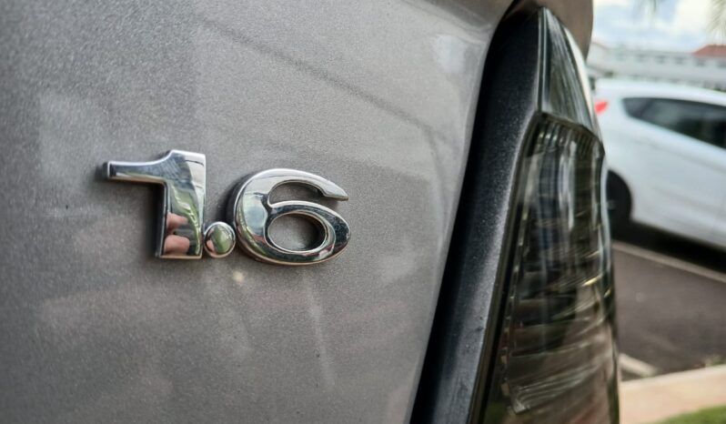 Fiesta Sedan Se 1.6 2011 Câmbio manual completo