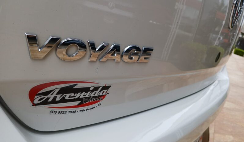 Voyage Confortline 1.6 2015 Câmbio automático ### completo