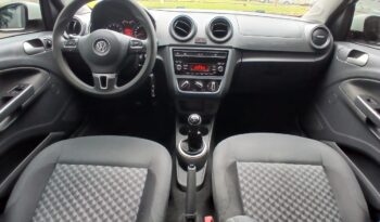 Voyage Confortline 1.6 2015 Câmbio automático ### completo