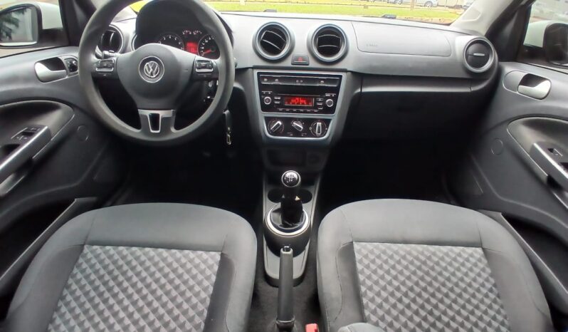 Voyage Confortline 1.6 2015 Câmbio automático ### completo