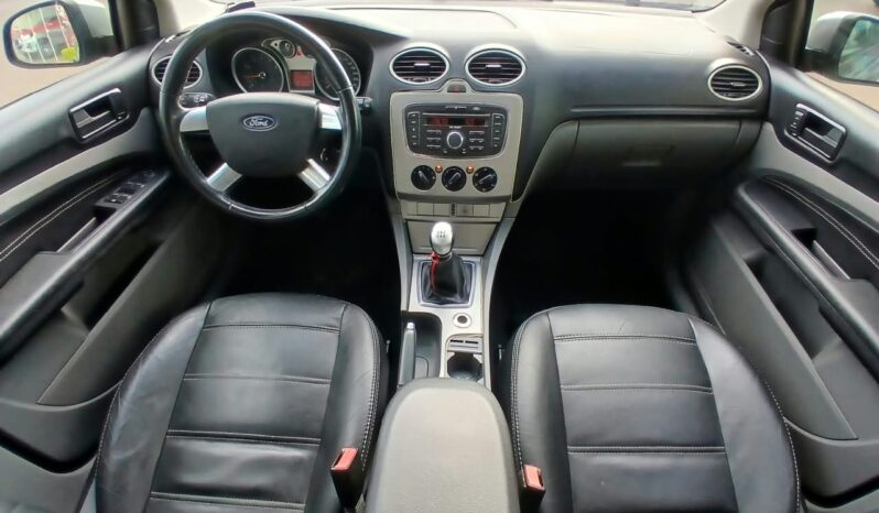Focus Hatch 1.6 2013 ### completo