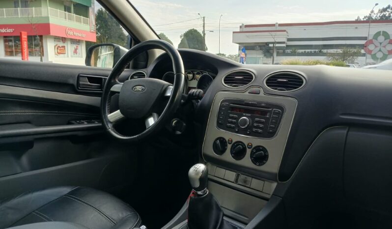 Focus Hatch 1.6 2013 ### completo