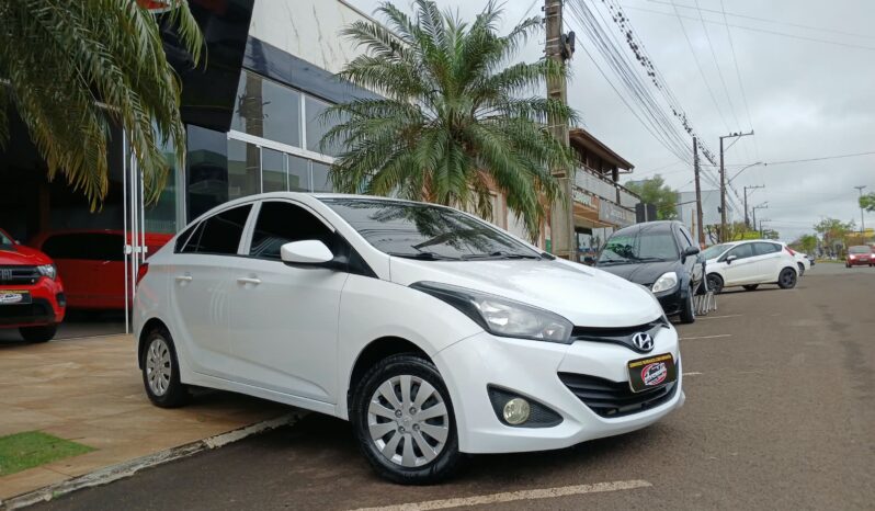 Hyundai HB20S Copa do Mundo 1.0 2015 ### completo