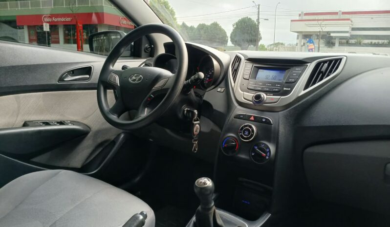 Hyundai HB20S Copa do Mundo 1.0 2015 ### completo