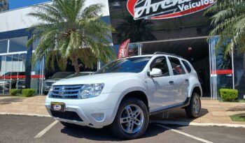 Renault Duster 1.6 Flex Câmbio manual 2015 completo