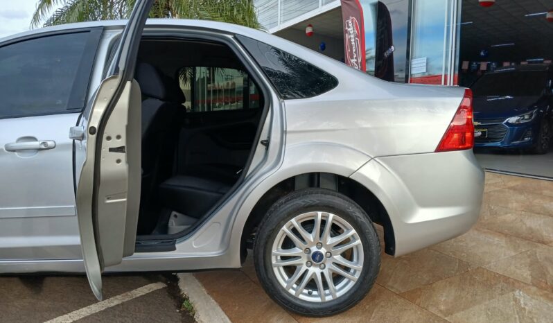 FOCUS SEDAN 1.6 FLEX MANUAL 2013 completo
