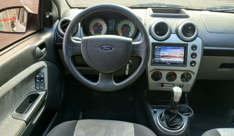 Ford Fiesta Sedan Class 1.6 2010 Câmbio manual completo
