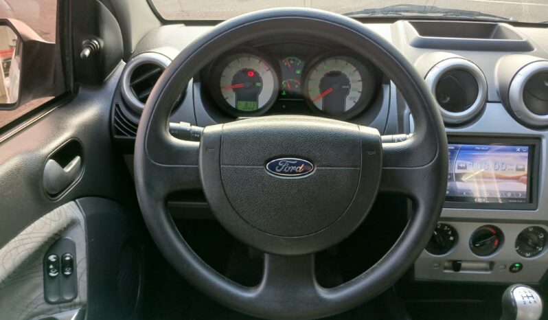 Ford Fiesta Sedan Class 1.6 2010 Câmbio manual completo