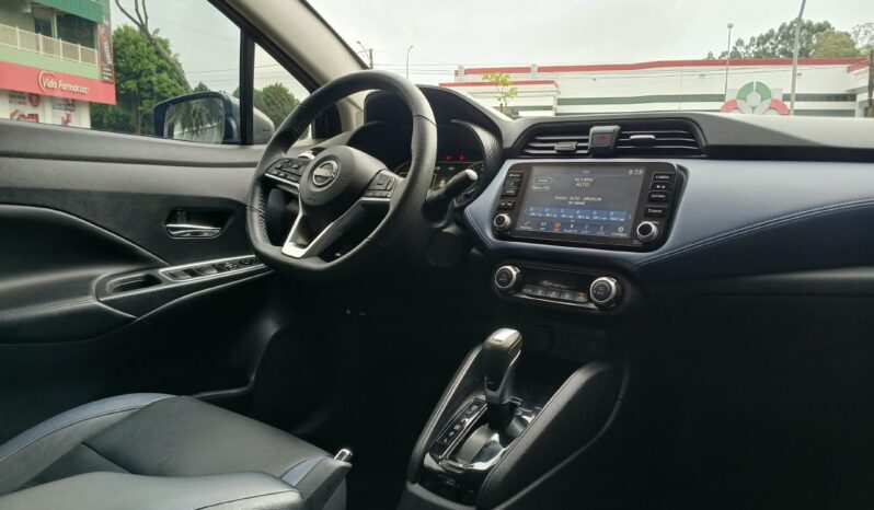 Nissan Versa Exclusive 1.6 Flex Aut 2025 completo