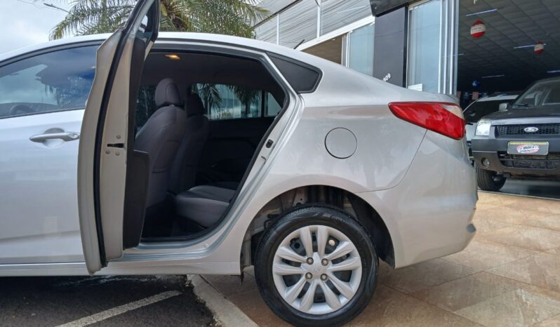 HB20S Confort Style 1.0 2016 Câmbio Manual completo